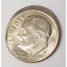 UNITED STATES OF AMERICA 2004 . ONE 1 DIME COIN . ERROR . 7% OFF CENTRE MIS-STRIKE